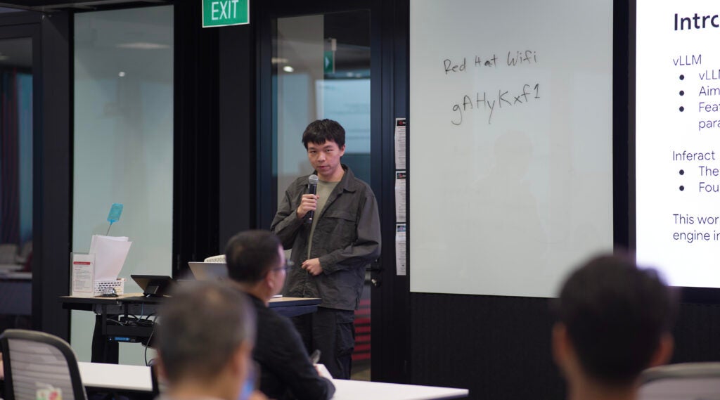 Ziqi Zhao at Singapore meetup